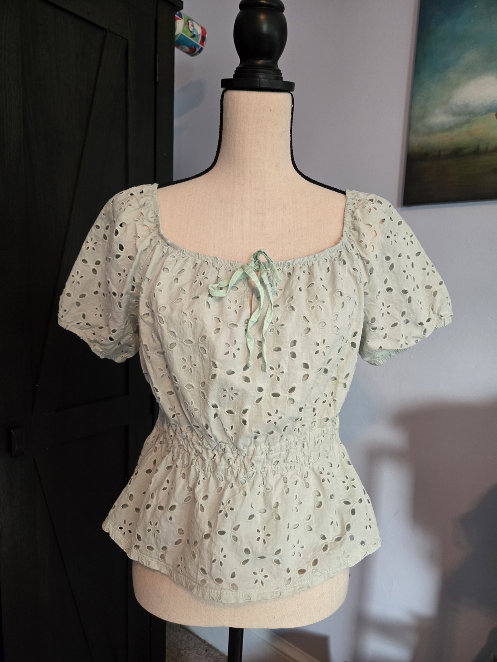 Ultra Flirt Light Sage Green Eyelet Peasant Top Large Milkmaid Prairie Boho